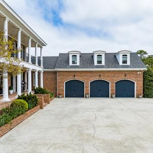 3 Car Garage