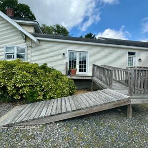 Driveway entry into both dwellings