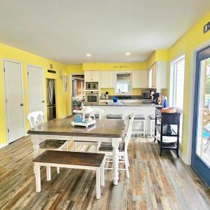 Photo #11 of 5504 AMRIEN DR, CHINCOTEAGUE, VA 0.3 acres