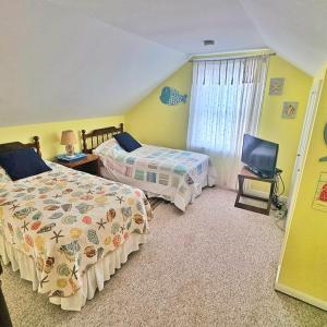 Photo #22 of 5504 AMRIEN DR, CHINCOTEAGUE, VA 0.3 acres