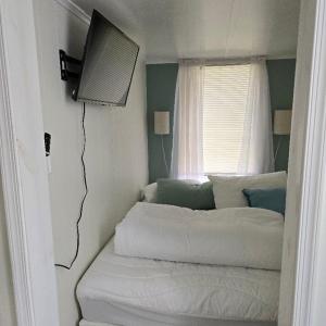 Photo #6 of 16246 MAIN RIDGE RD, TANGIER, VA 0.2 acres
