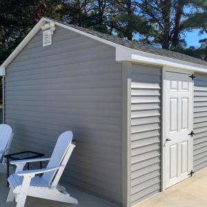 Shop/storage building