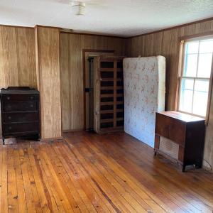 2nd floor bedroom