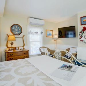 Photo #40 of 4141 MAIN ST, CHINCOTEAGUE, VA 0.2 acres