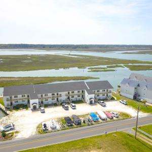 Photo #14 of 7622 EAST SIDE RD, CHINCOTEAGUE, VA