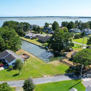 Photo #38 of 5450 WARREN ST, CHINCOTEAGUE, VA 0.4 acres