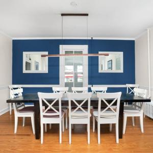 Dining Area for up to 10