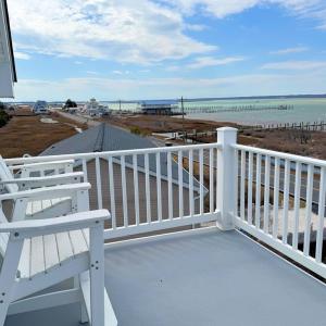 Owner's suite deck