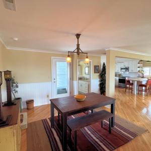 2nd level Dining Room area