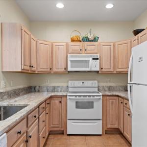 Photo #18 of 37526 BAYSIDE DR, GREENBACKVILLE, VA 5,550.0 acres