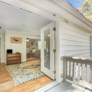 Deck going into 2nd floor den