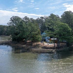 Dock