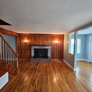 LIVING ROOM-2
