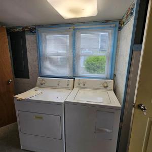 WASHER & DRYER