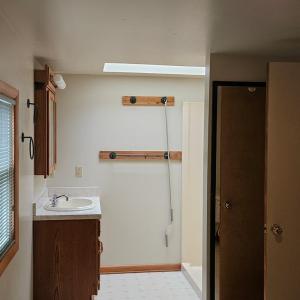 UPPER FULL BATH-1