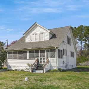 Photo #2 of 32533 CHINCOTEAGUE RD, WATTSVILLE, VA 37.0 acres