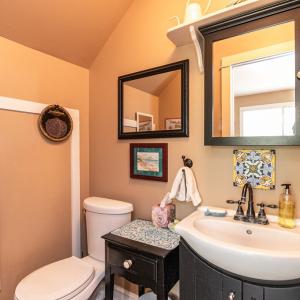 Bathroom downstairs