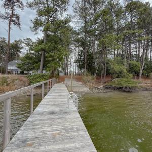 Community dock