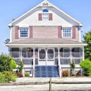 Photo #3 of 6180 MARSH ISLAND DR, CHINCOTEAGUE, VA 0.1 acres