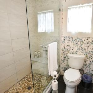Cottage Bathroom
