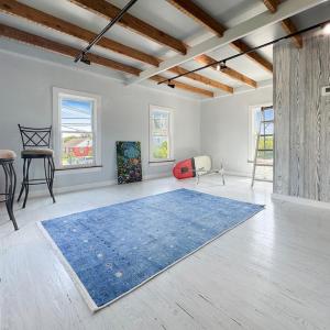 Upstairs Sitting Room.  Open Space.  Not staged wi