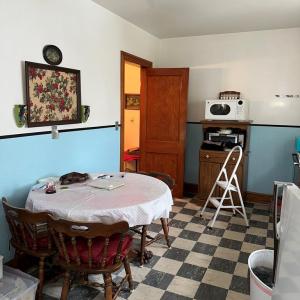 Eat in Kitchen