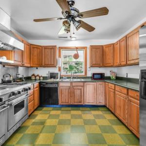 Photo #18 of 28099 HARBORTON RD, HARBORTON, VA 1.4 acres