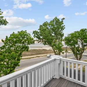 Photo #13 of 306 BAY AVE, CAPE CHARLES, VA 0.5 acres