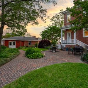 Photo #17 of 306 BAY AVE, CAPE CHARLES, VA 0.5 acres