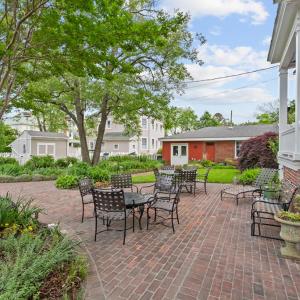 Photo #21 of 306 BAY AVE, CAPE CHARLES, VA 0.5 acres