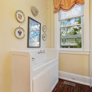 Photo #57 of 306 BAY AVE, CAPE CHARLES, VA 0.5 acres