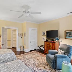 Photo #88 of 306 BAY AVE, CAPE CHARLES, VA 0.5 acres