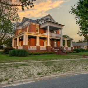 Photo #4 of 306 BAY AVE, CAPE CHARLES, VA 0.5 acres