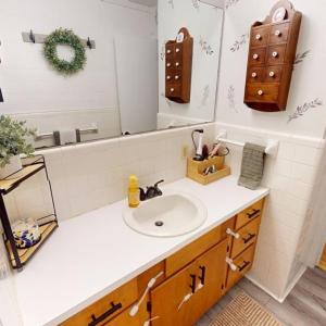 Full Bath 1