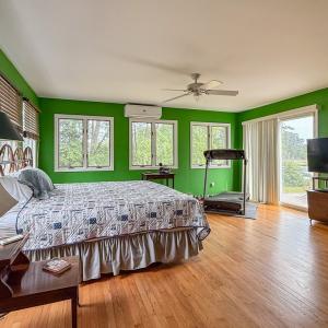 Downstairs Bed/Ensuite v2