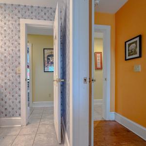 Downstairs Bathroom 2 v2