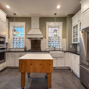 Gourmet kitchen