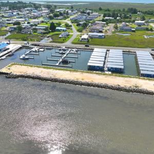 Photo #7 of 2477 MAIN ST, CHINCOTEAGUE, VA