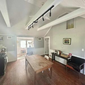 Photo #8 of 12185 HACKSNECK RD, HACKSNECK, VA 0.8 acres