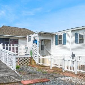 Photo #2 of 8254 SEA BREEZE DR, CHINCOTEAGUE, VA 100.0 acres