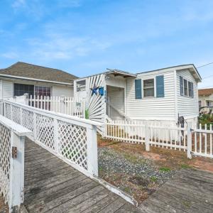 Photo #4 of 8254 SEA BREEZE DR, CHINCOTEAGUE, VA 100.0 acres