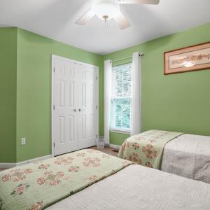 Photo #29 of 37292 LONGBOAT CT, GREENBACKVILLE, VA 0.3 acres