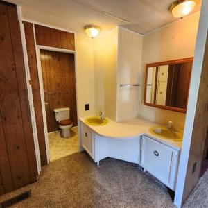 Main Bedroom with Vanity