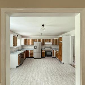 Eat in Kitchen