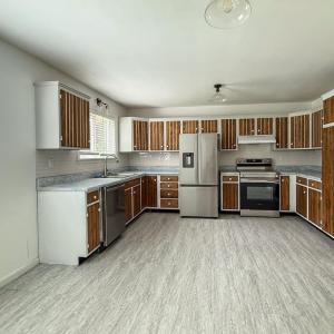 Eat in Kitchen