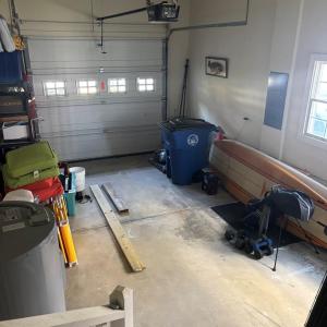 Garage side 1
