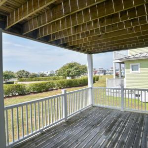 Lower deck