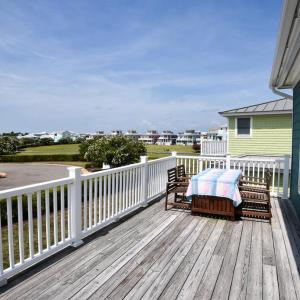 Second floor deck