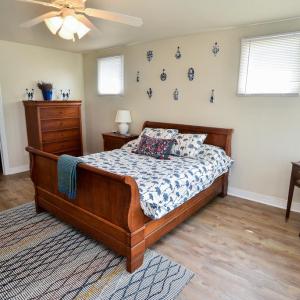 Primary Bedroom- Walkin closet