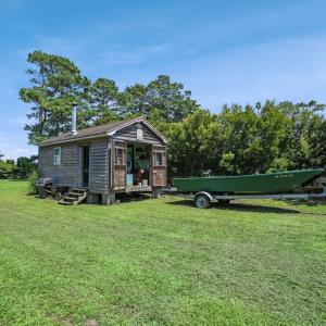 Photo #47 of 5324 DEEP HOLE RD, CHINCOTEAGUE, VA 0.5 acres